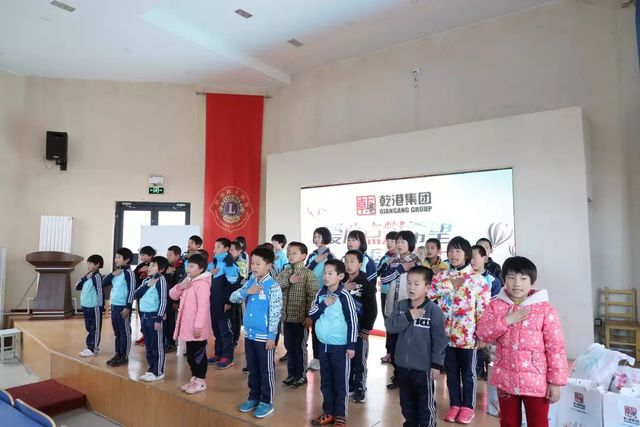 節(jié)目表演 節(jié)目表演